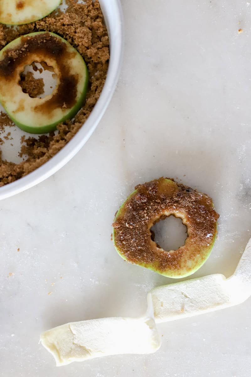Ingredients for apple puff pastry bites.